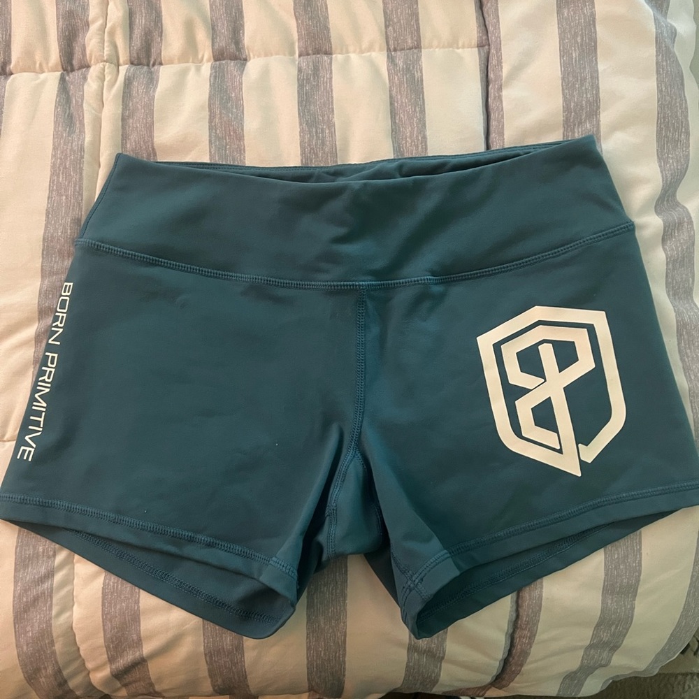 Born primitive size medium